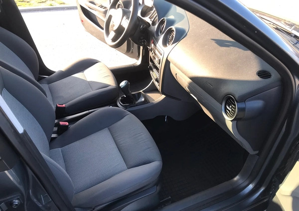 Seat Ibiza cena 9900 przebieg: 201000, rok produkcji 2007 z Kruszwica małe 106